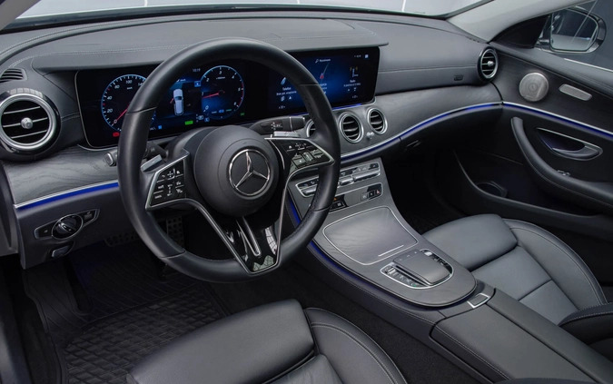 Mercedes-Benz Klasa E cena 269900 przebieg: 40650, rok produkcji 2022 z Łódź małe 781